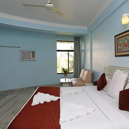 Hotel Niladri Puri Exterior photo