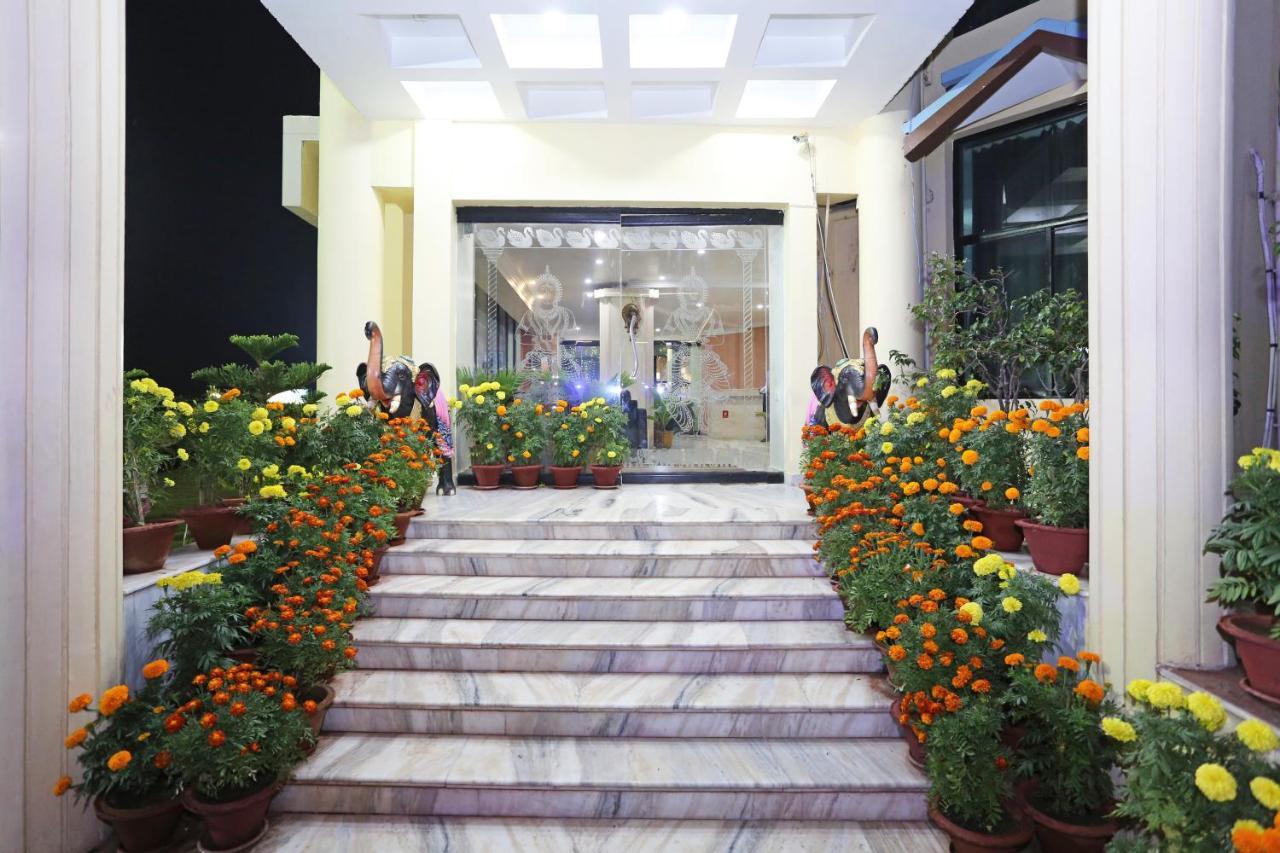 Hotel Niladri Puri Exterior photo